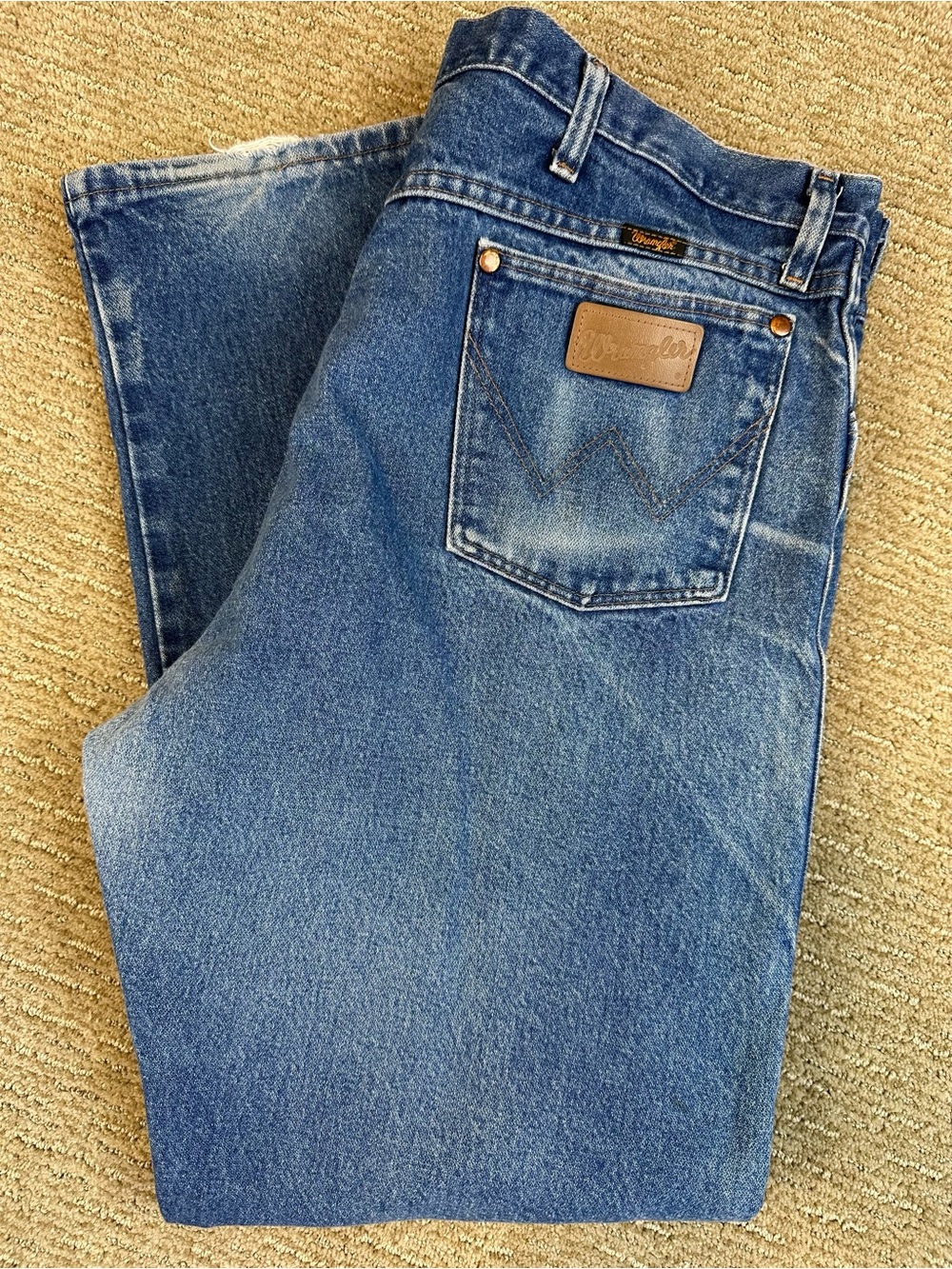 Y2K Wrangler Cowboy Cut Jeans | Distressed Western Denim | Retro Workwear 40x32